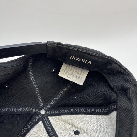 Nixon Embroidery logo Classic Snapback Triple Black Leather front Skate Surf Y2K - Picture 8 of 12